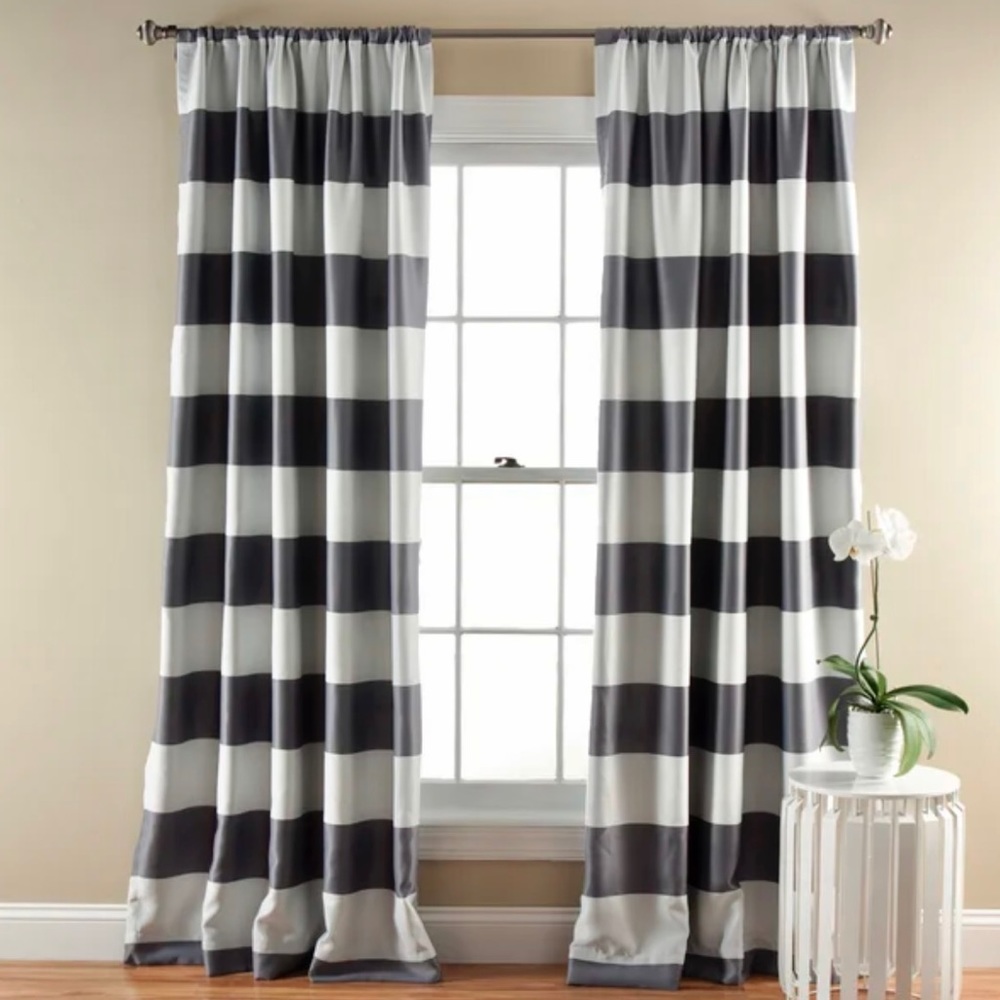 Set of 4 Curtains